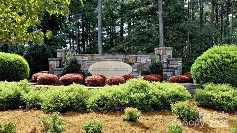 5200 Port Ln, Granite Falls, NC 28630