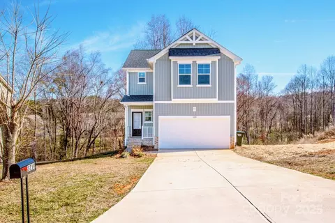 3210 5th Street Ne Ct NE, Hickory, NC 28601