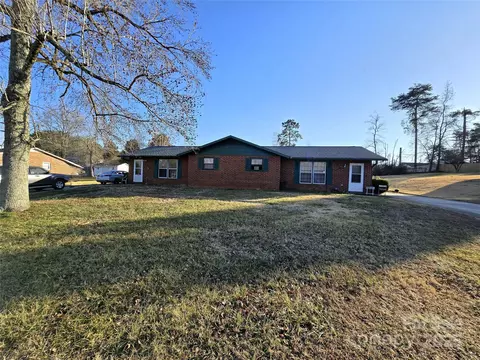 1247 Kluttz Rd, Salisbury, NC 28146
