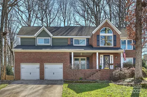 12724 Cliffcreek Dr, Huntersville, NC 28078