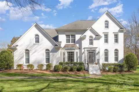 4317 Sequoia Red Ln, Charlotte, NC 28226