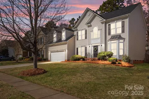 910 Elrond Nw Dr NW, Charlotte, NC 28269