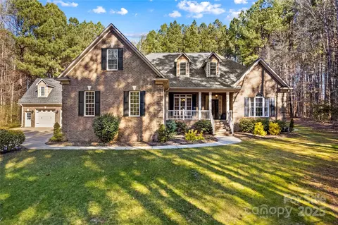 279 Farm Estates Dr, Rockwell, NC 28138