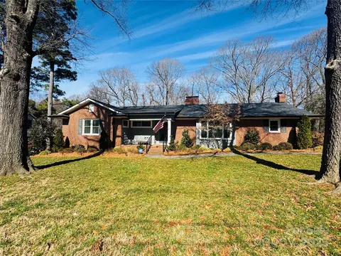 505 Tuttlewood Dr, Kannapolis, NC 28083