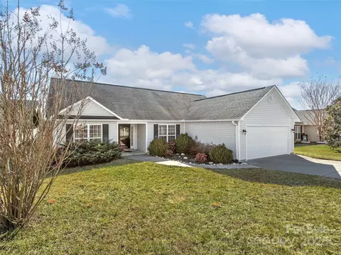 101 Black River Rd, Fletcher, NC 28732