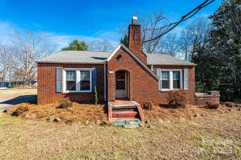 615 Laurel Ne St NE, Valdese, NC 28690