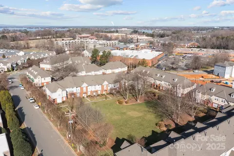 View/Area - 1127 Central Park Cir, Davidson, NC 28036 photo 2 of 3