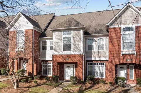 1127 Central Park Cir, Davidson, NC 28036