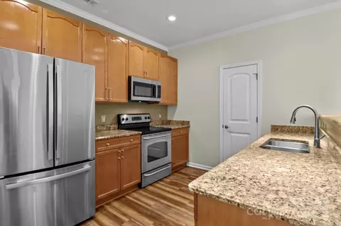 Kitchen - 1127 Central Park Cir, Davidson, NC 28036 photo 1 of 5