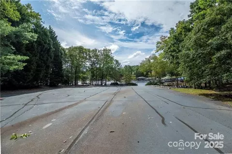 8034 Bay Pointe Dr, Denver, NC 28037 photo 37