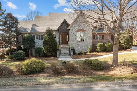8034 Bay Pointe Dr, Denver, NC 28037 photo 2