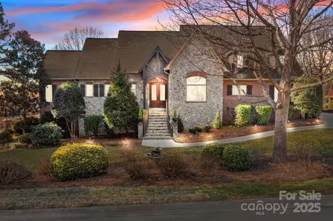 8034 Bay Pointe Dr, Denver, NC 28037