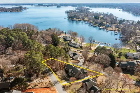 8034 Bay Pointe Dr, Denver, NC 28037 photo 32