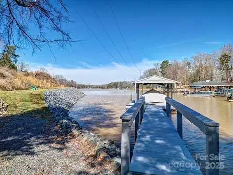 805 Cooks Cove Lot Apt 8 Rdg #LOT 8, Lake Wylie, SC 29710