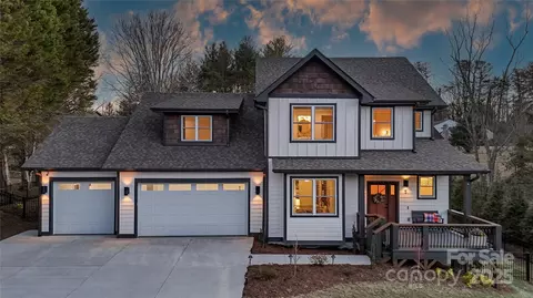 5 Pine Spring Dr, Asheville, NC 28805