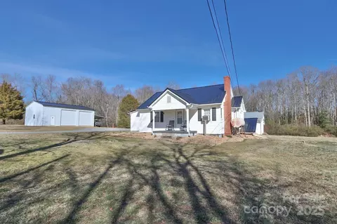 1942 Swan Creek Rd, Hamptonville, NC 27020