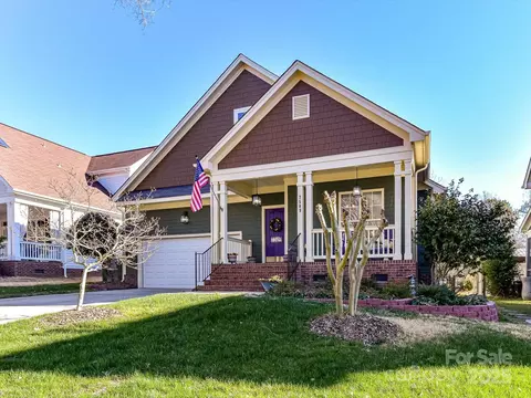 7509 Thorn Creek Ln, Tega Cay, SC 29708