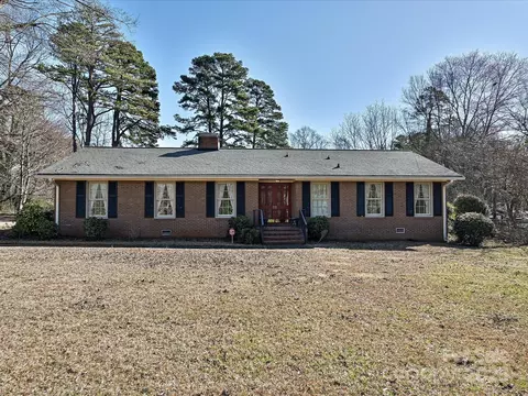 1026 Norwich Rd, Charlotte, NC 28227