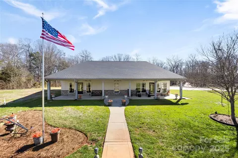 215 Lytton Farm Rd, Troutman, NC 28166