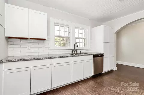 Kitchen - 1101 Lancaster Ave, Monroe, NC 28112 photo 3 of 3
