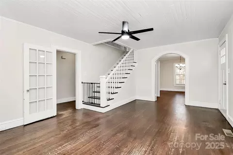 Living - 1101 Lancaster Ave, Monroe, NC 28112 photo 3 of 5