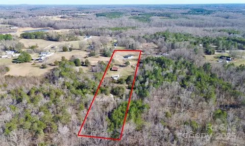 2159 Greenleaf Rd, Clover, SC 29710 photo 3