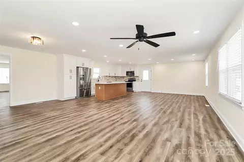 2159 Greenleaf Rd, Clover, SC 29710 photo 5