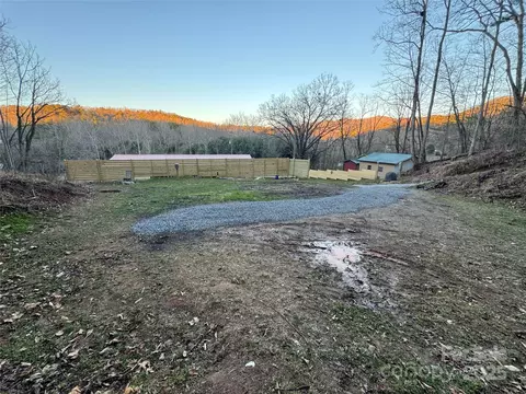 3109 Fulton Rd, Franklin, NC 28734 photo 7