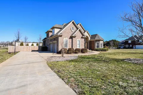 Exterior - 4812 Campobello Dr, Monroe, NC 28110 photo 2 of 2