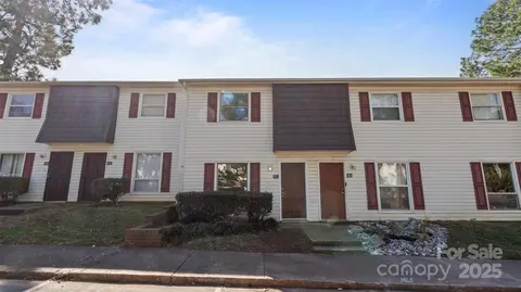 7961 Shady Oak 61 Trl #61, Charlotte, NC 28210