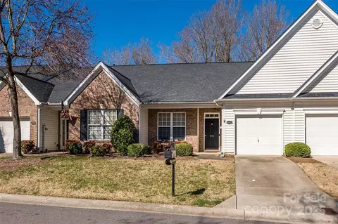 4642 Willow Glen Rd, Harrisburg, NC 28075