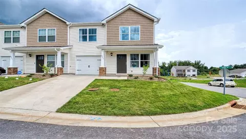 34 Cain Hollow Way, Asheville, NC 28806