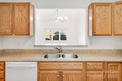 19 Fox Briar Dr, Fletcher, NC 28732 photo 13