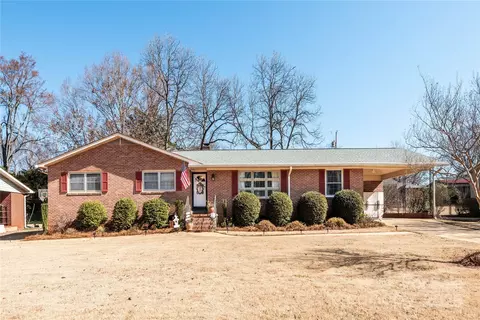 662 University Dr, Rock Hill, SC 29730
