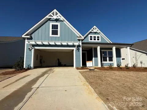 1358 Links Crossing Dr, Monroe, NC 28112