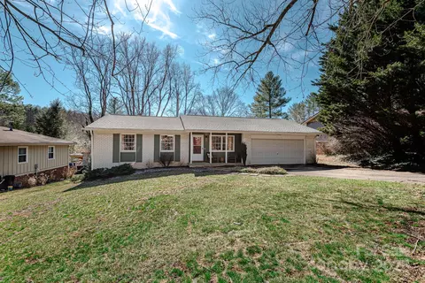 7 Brookcliff Dr, Asheville, NC 28804