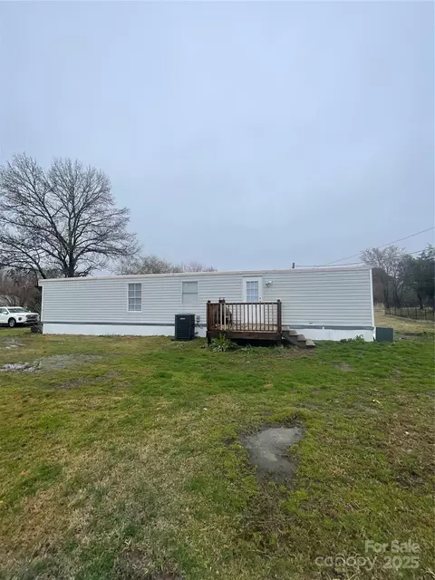 Exterior - 412 Sumter Unit A St UNIT A, Clover, SC 29710 photo 5 of 5