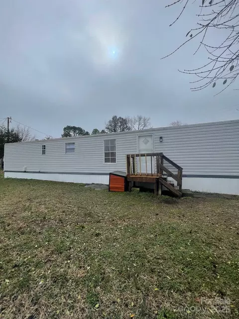 Exterior - 412 Sumter Unit A St UNIT A, Clover, SC 29710 photo 1 of 5