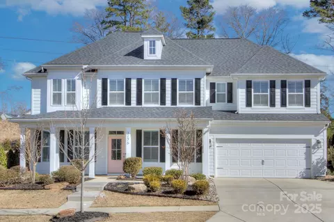 1176 Weir Ct, Fort Mill, SC 29708