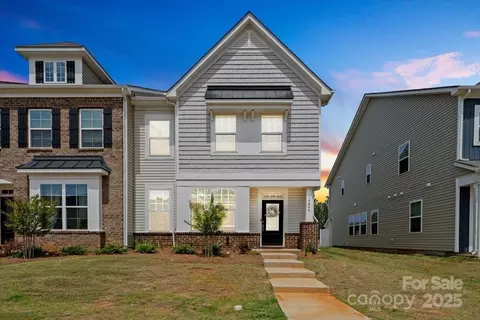 13044 Cottage Crest Ln, Charlotte, NC 28273