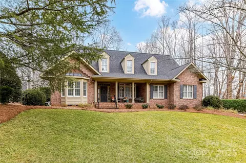 Exterior - 1017 Patrick Johnston Ln, Davidson, NC 28036 photo 7 of 7