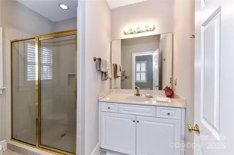 Bath - 1017 Patrick Johnston Ln, Davidson, NC 28036 photo 3 of 5