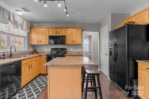 18016 Bluff Inlet Rd, Cornelius, NC 28031 photo 17