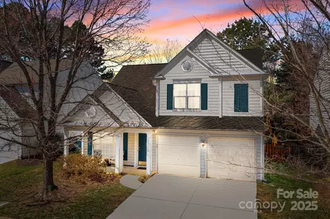 18016 Bluff Inlet Rd, Cornelius, NC 28031
