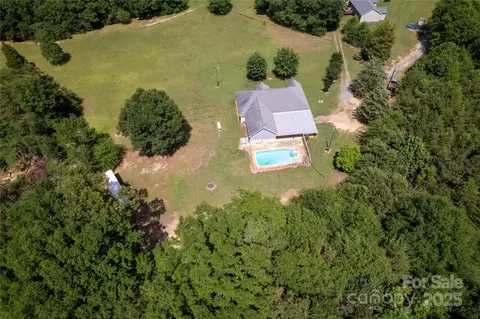 180 B And B Trl, Mooresboro, NC 28114