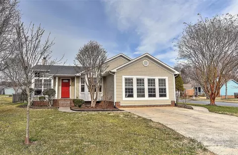 12900 Indian Hills Ln, Charlotte, NC 28278