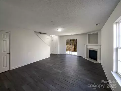 4070 Shasta Cir, Clover, SC 29710 photo 13
