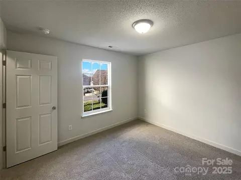 4070 Shasta Cir, Clover, SC 29710 photo 12