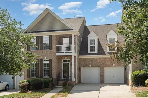 10349 Linksland Dr, Huntersville, NC 28078