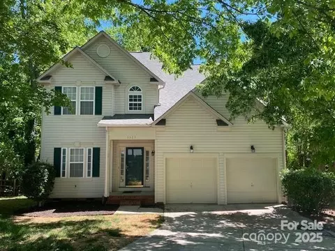 5323 Dewmorn Pl, Charlotte, NC 28269